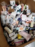 Cosmetics Pallet – Huge Wholesale Lot