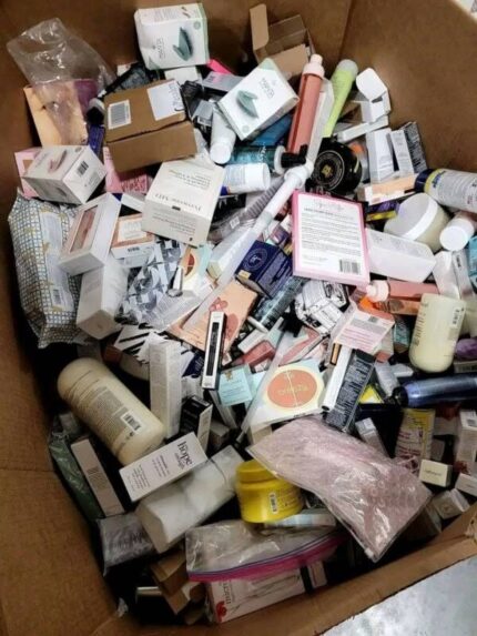 Cosmetics Pallet – Huge Wholesale Lot