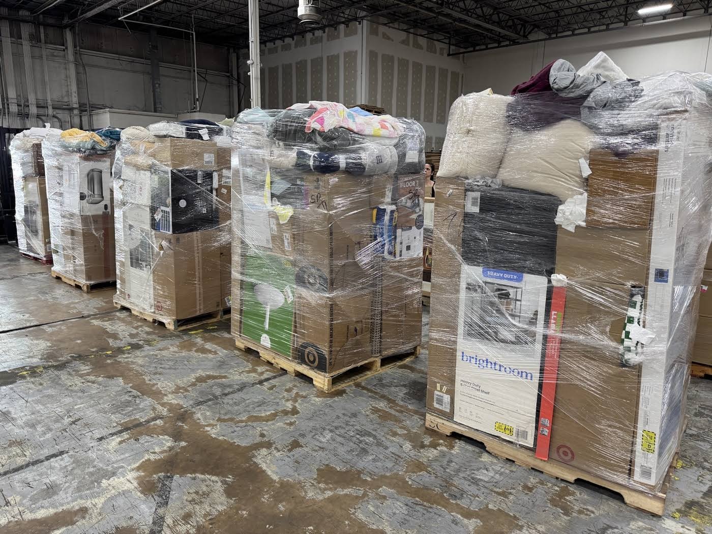 Target GM XL Truckload – Premium Wholesale Lot Target GM XL Truckload – Premium Wholesale Lot - Image 1