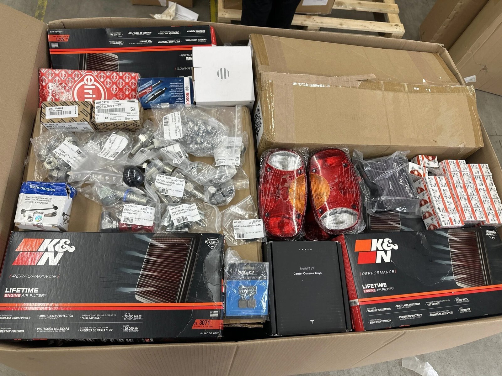 1764829012_cropped_95a47e30-aa75-4763-9828-607ba81cb9f1-scaled-1.jpg General Merchandise Liquidation Pallet — Lot 30 - Image 1