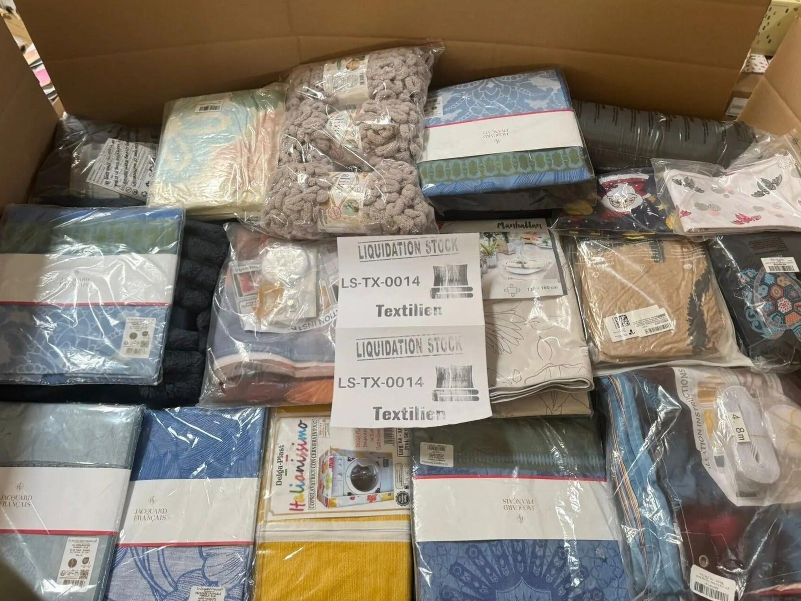 1776254961_cropped_05abeab5-9259-4eaa-bf71-bf102ff2657f.jpg General Merchandise Liquidation Pallet — Lot 6 - Image 1