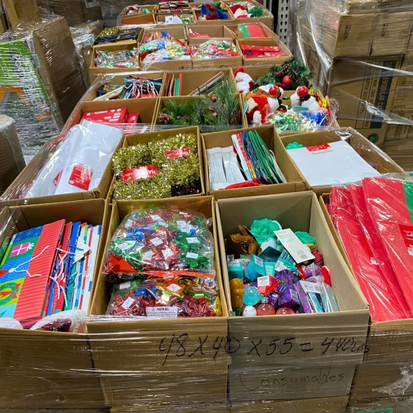 AC-600x600-1.webp Christmas Decorations Assorted Liquidation Pallet - Image 1