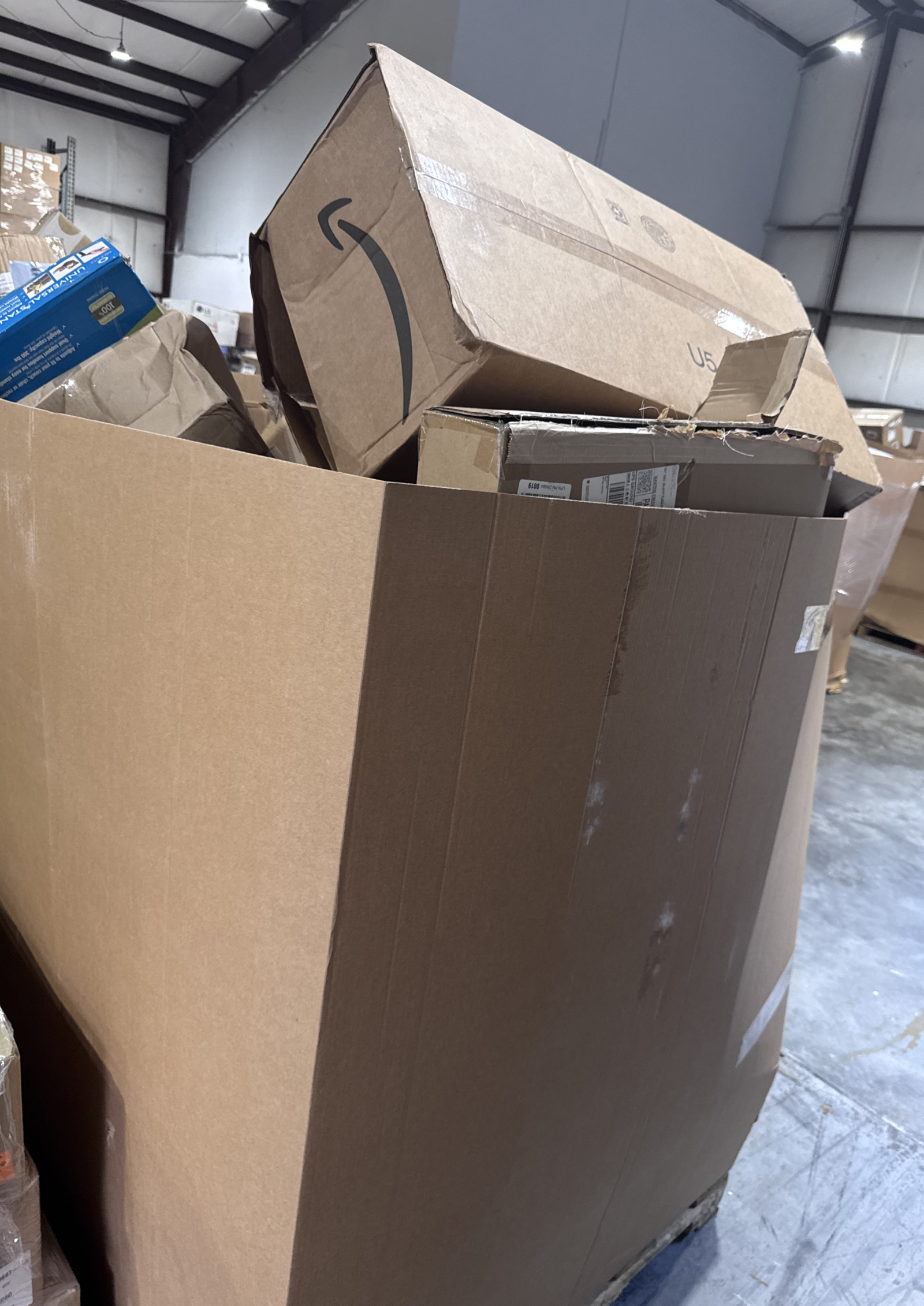 AMED1-scaled-1.png Amazon General Merchandise Liquidation Truckload - Image 1