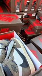 Nike Shoes Liquidation Pallet — Lot 1 - Image 3
