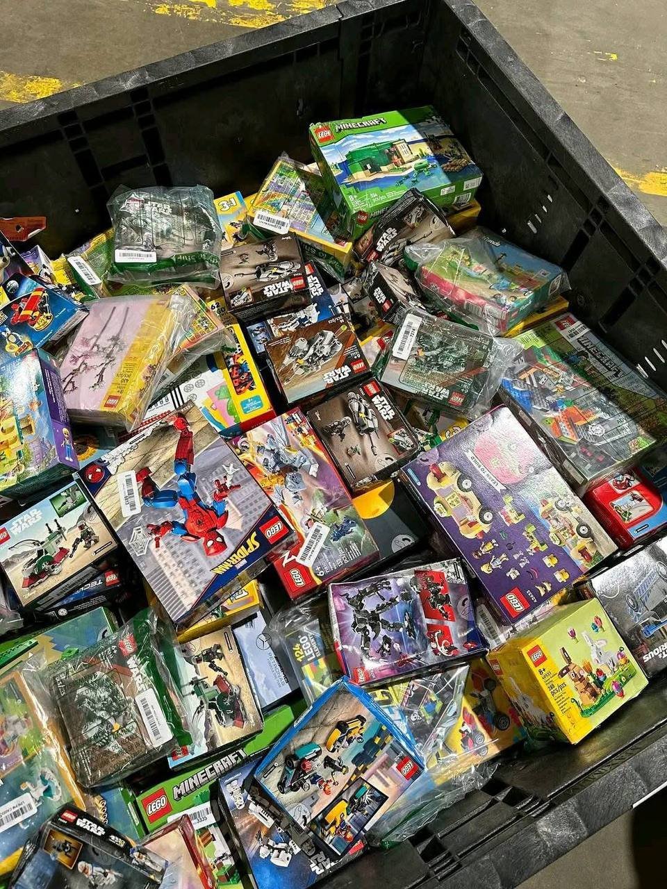 WhatsApp-Image-2025-10-23-at-15.28.10.jpeg LEGO Toy Liquidation Pallet - Image 1