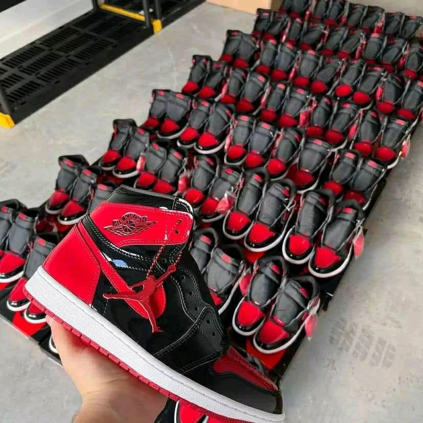 ansp2-1.webp Nike Air Trainer Sneakers Liquidation Pallet - Image 1