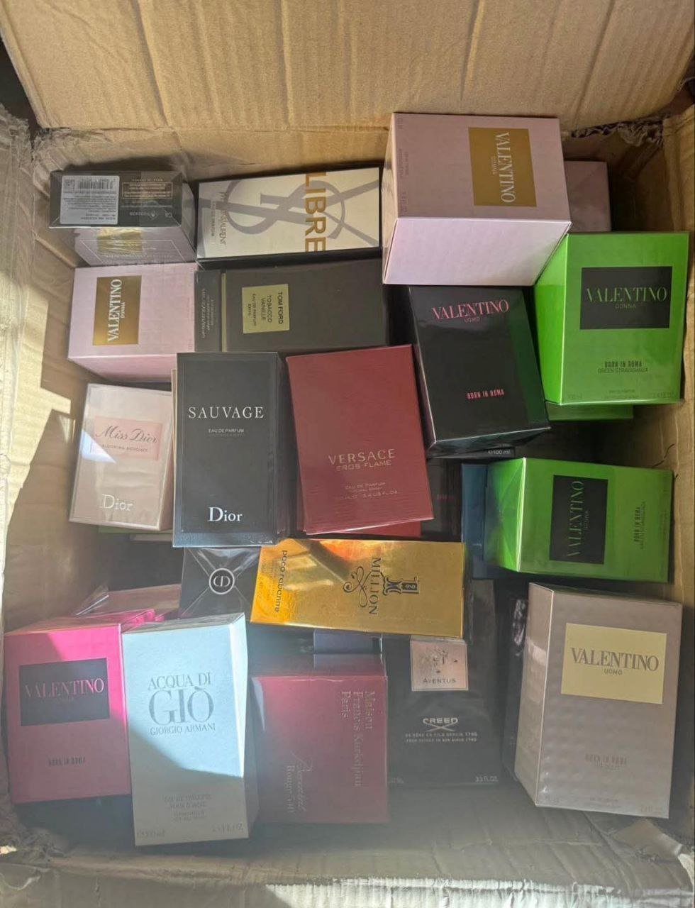 d222.jpg Designer Cologne & Perfume Mixed Liquidation Pallet - Image 1