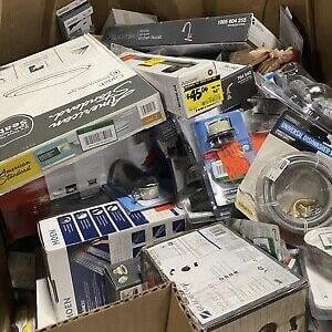home-depot-overstock-general-merch-truckload.jpg Home Depot General Merchandise Liquidation Truckload - Image 1