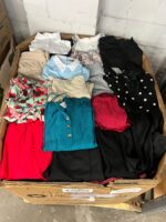 Miscellaneous Clothing - 400pcs Liquidation Pallet — Lot 3 - Image 2