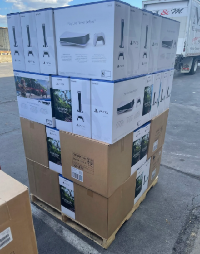 playstation-5-pallet-liquidation-near-me-4.png PlayStation 5 (PS5) Liquidation Pallet - Image 1