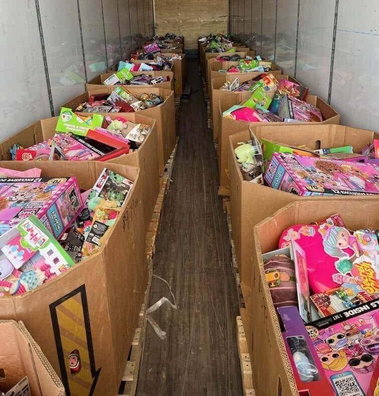 target-liquidation-truckload-toys-overstock.jpg Target Toys Liquidation Truckload - Image 1