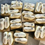Yeezy Shoes Liquidation Pallet - Image 4