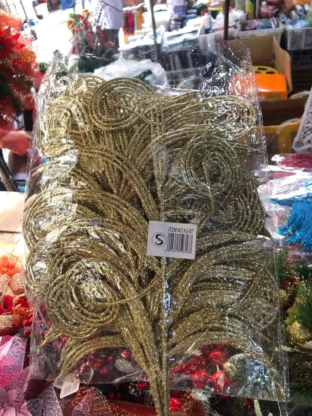 yhjj.jpeg Christmas Tree Liquidation Pallet - Image 1